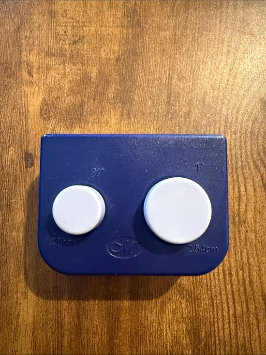 Creative Memories Other - Creative Memories Navy Blue Paper Punch circles